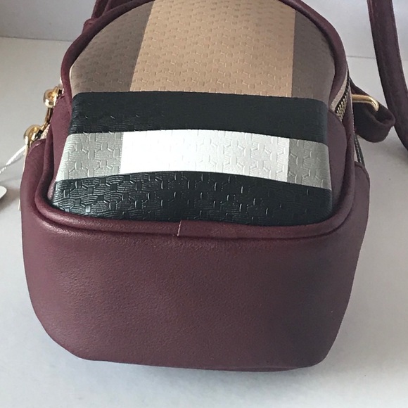 Deluxity Plaid Crossbody Bag👛 - Picture 6 of 8